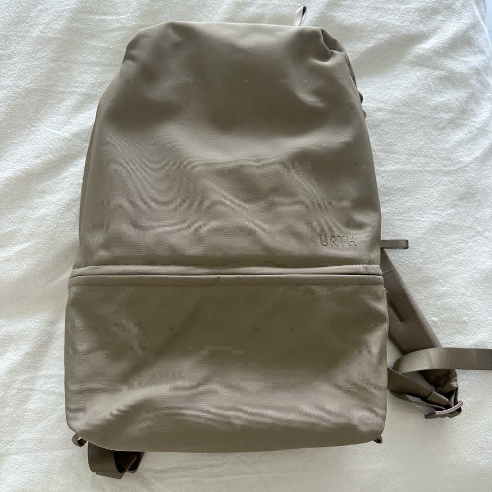 Urth backpack 20L camera laptop backpack beige